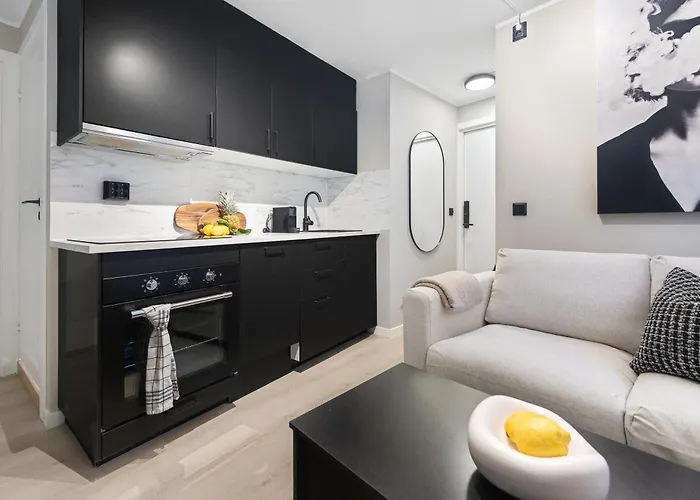 King Bed - Renovated 2024 - 2br Behind Bryggen Appartamento Bergen